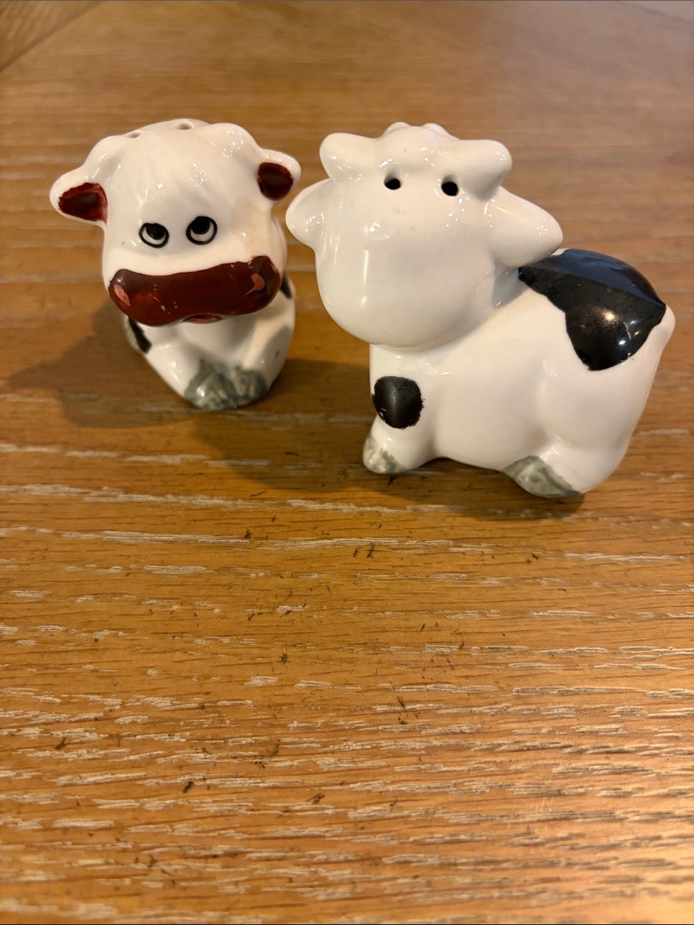 Unbranded White and Black Ceramic Cow Salt and Pepper Shaker Set